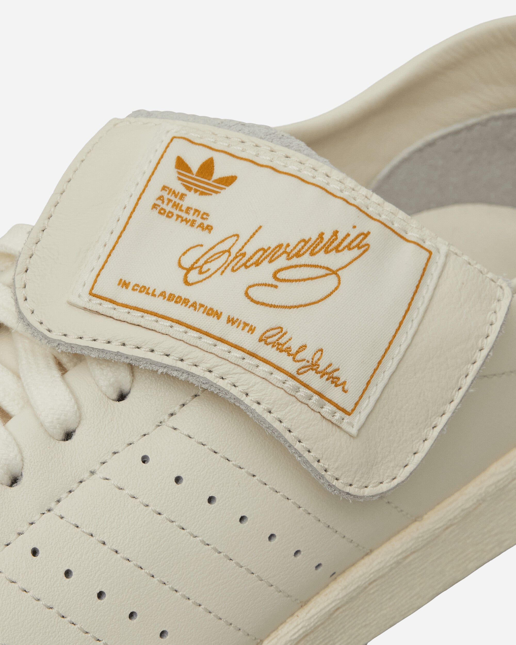 adidas Chavarria Jabbar Lo Off White/Off White/Gold Metal Sneakers Low JP6108