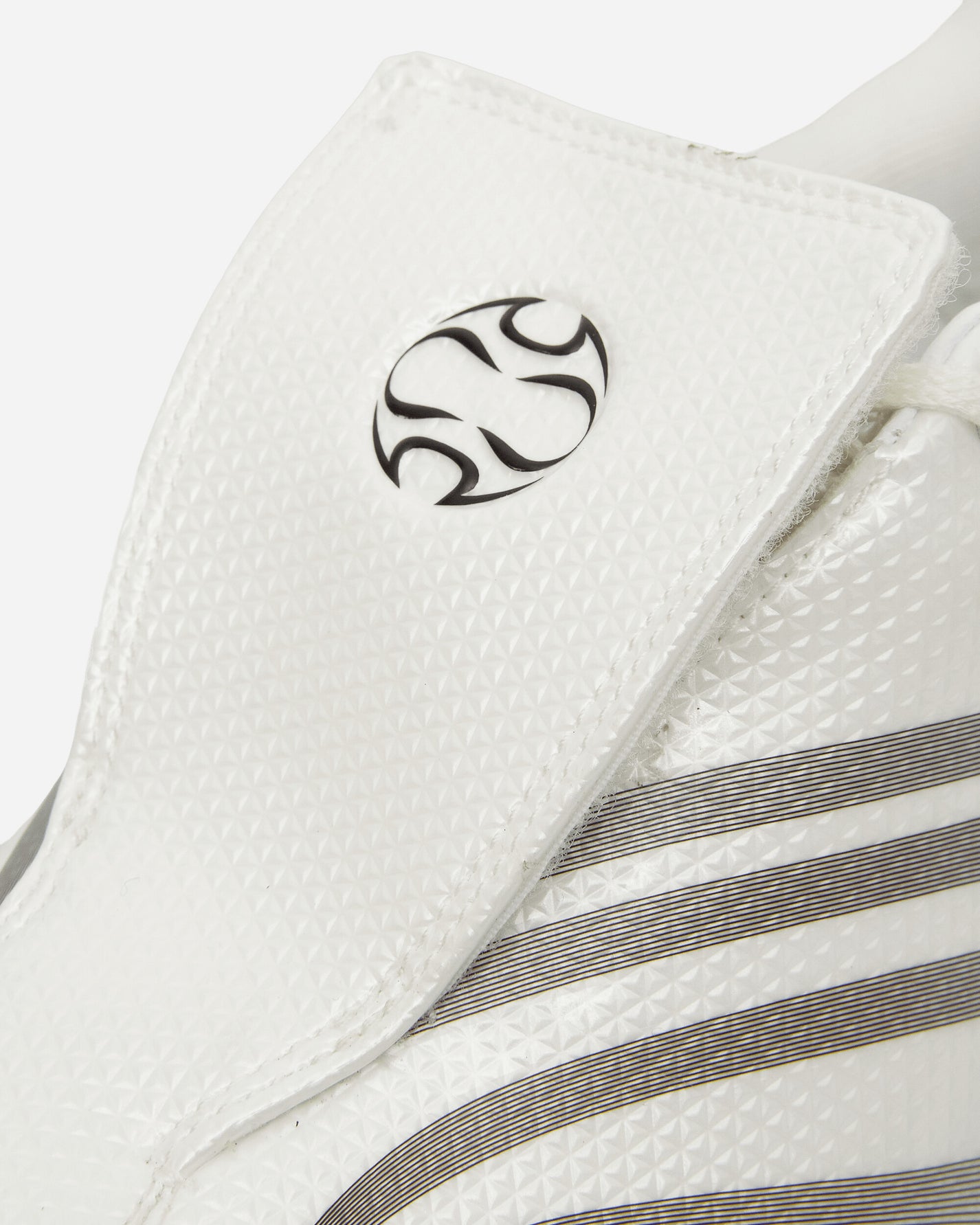 adidas F50 Tunit Mega Cons White/Core Black/Silver Sneakers Low JR2200