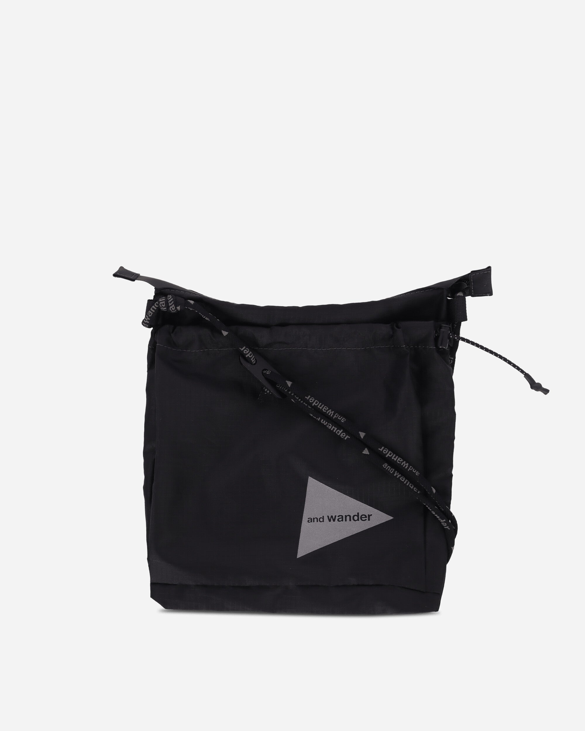 and wander 149  Crispy Rip Sacoche Black  Bags and Backpacks Pouches 5746985151 010