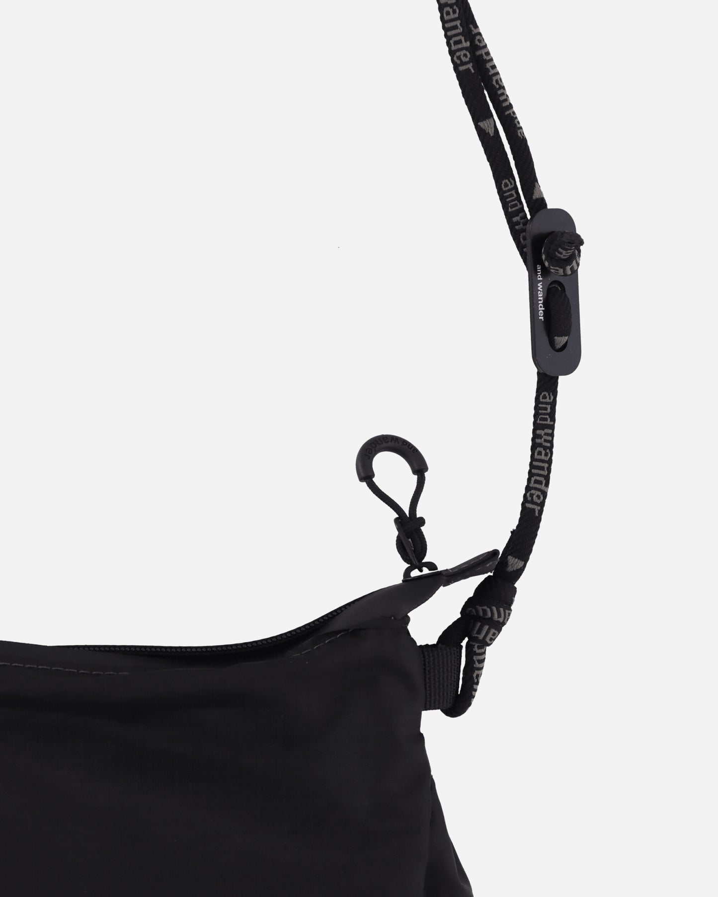 and wander 149  Crispy Rip Sacoche Black  Bags and Backpacks Pouches 5746985151 010