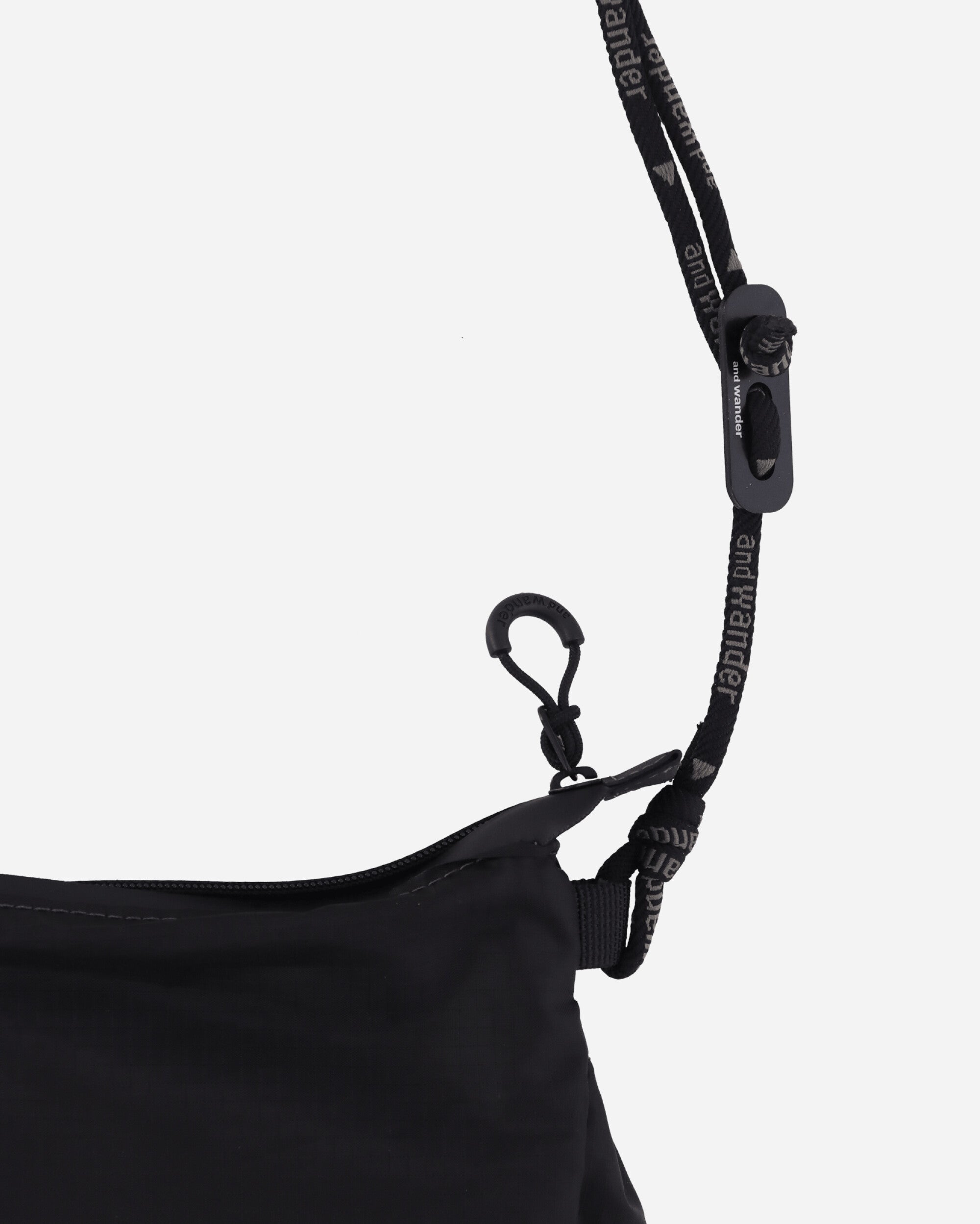 and wander 149  Crispy Rip Sacoche Black  Bags and Backpacks Pouches 5746985151 010