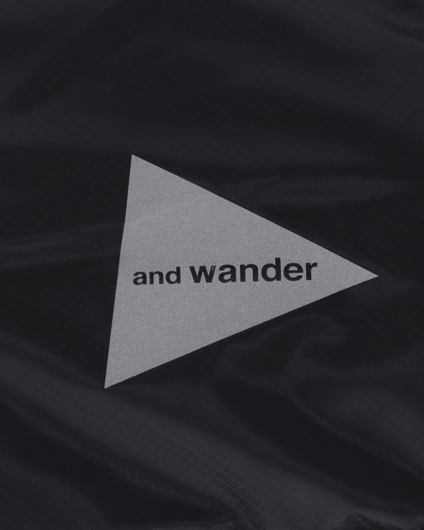 and wander 128  Sil Shoulder Bag Black  Bags and Backpacks Shoulder Bags 5746985133 010