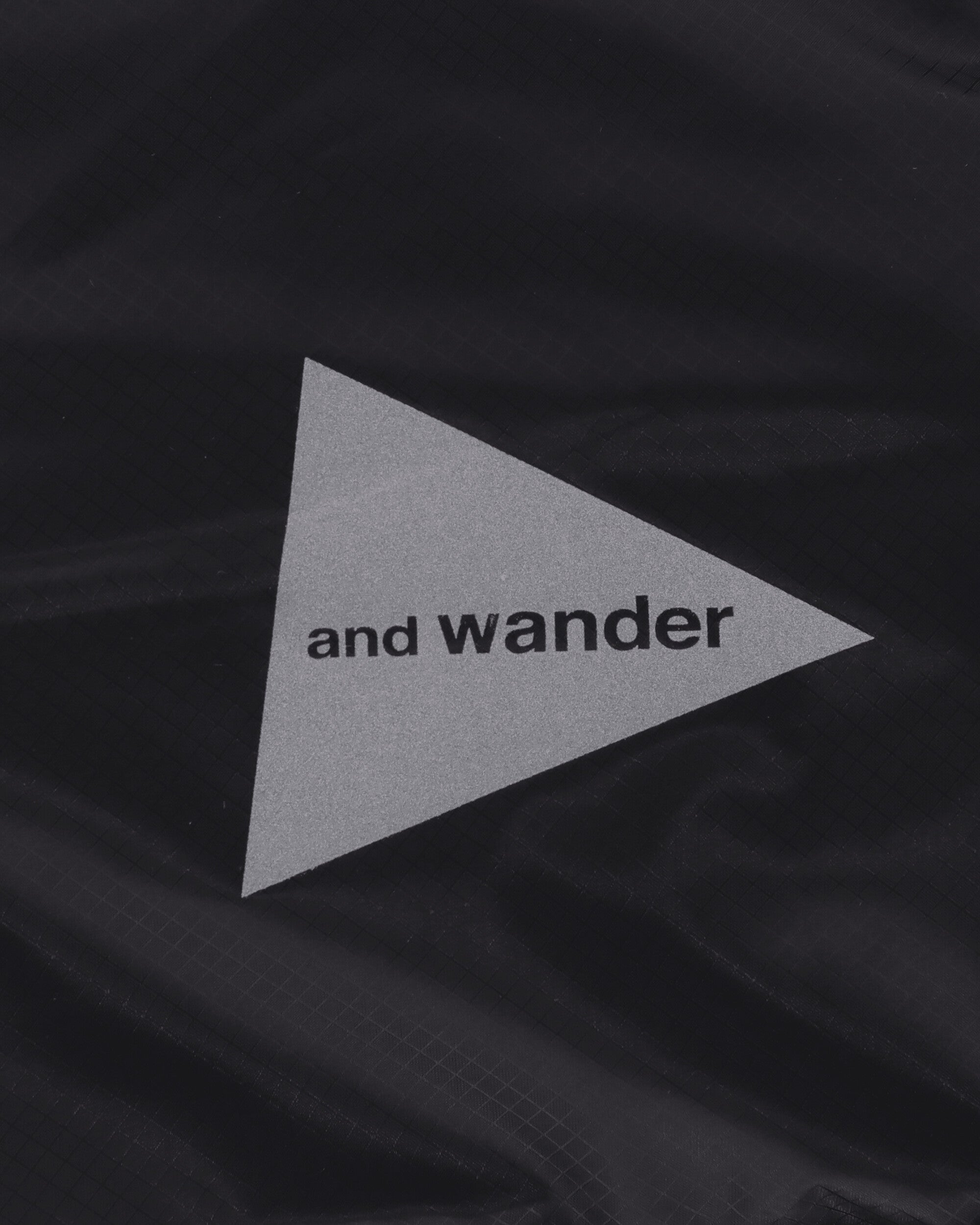 and wander 128  Sil Shoulder Bag Black  Bags and Backpacks Shoulder Bags 5746985133 010