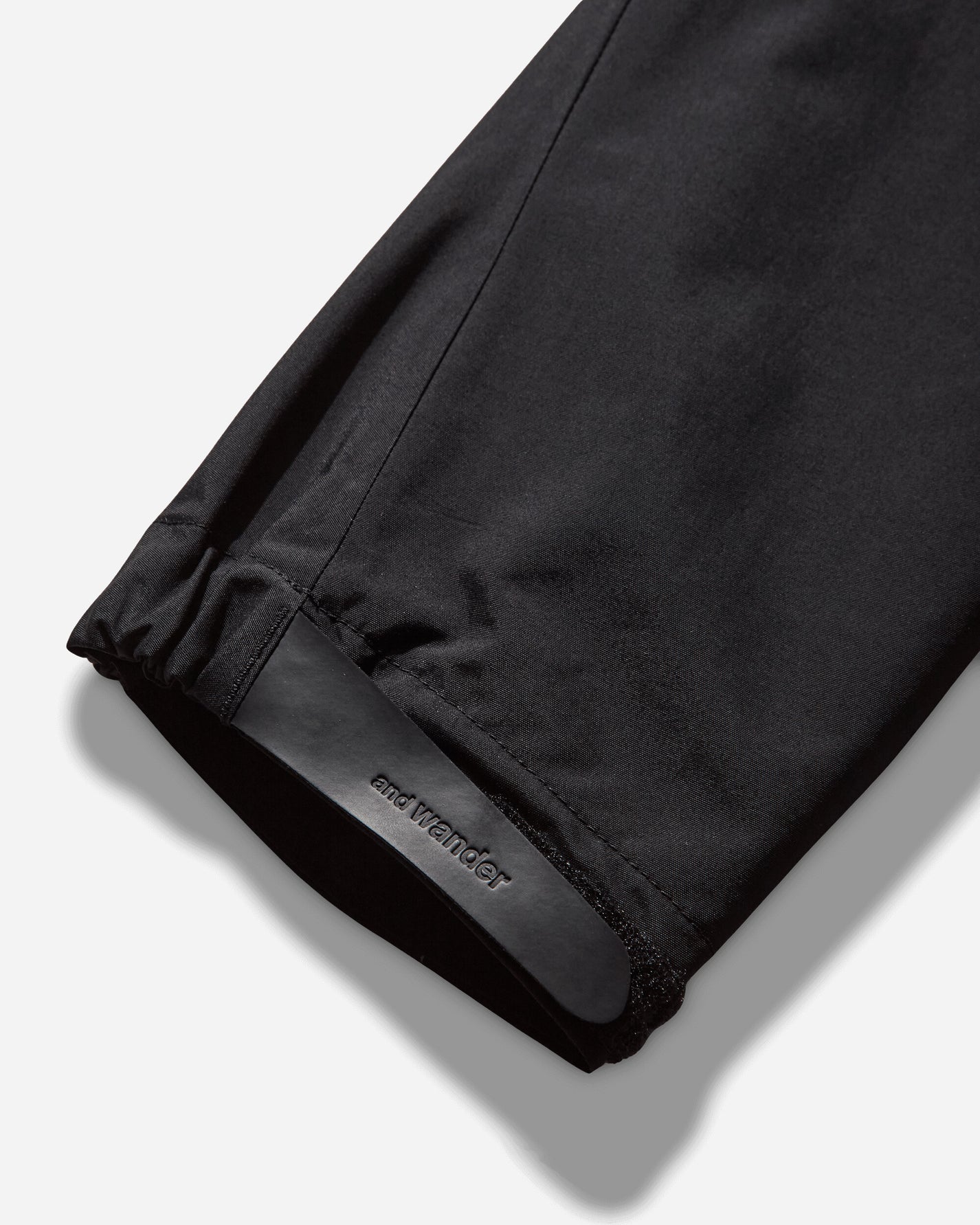 and wander 4  2.5L Hiker Rain Jacket Black Coats and Jackets Jackets 5745211003 010